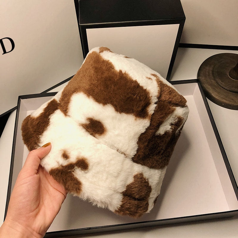 Dámská zimní čepice Snow Cow hnědá z umělé kožešiny – Golden Diva