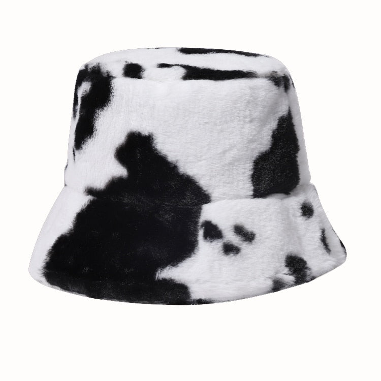 Dámská zimní čepice Snow Cow černá z umělé kožešiny – Golden Diva