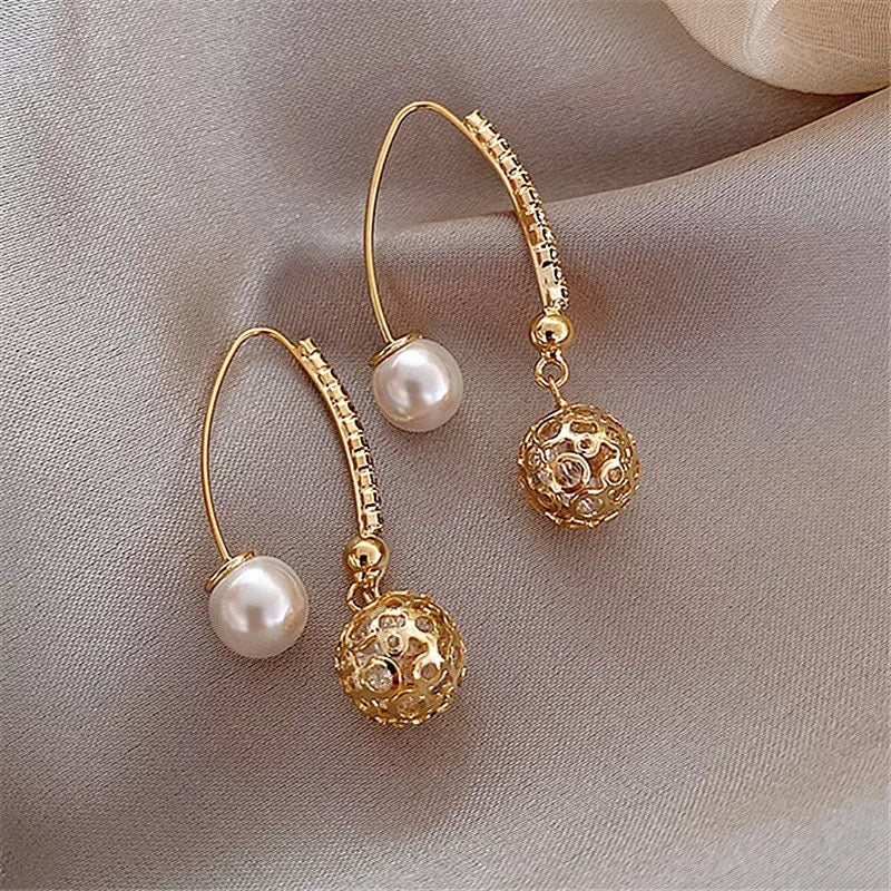 Dámské náušnice Jingle Bells s kuličkami – Golden Diva