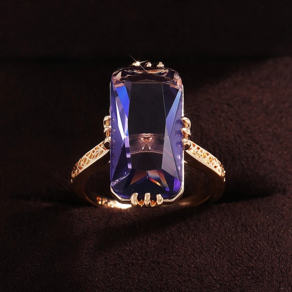 Dámský stříbrný prsten 925 Purple Poison s fialovým krystalem – Golden Diva