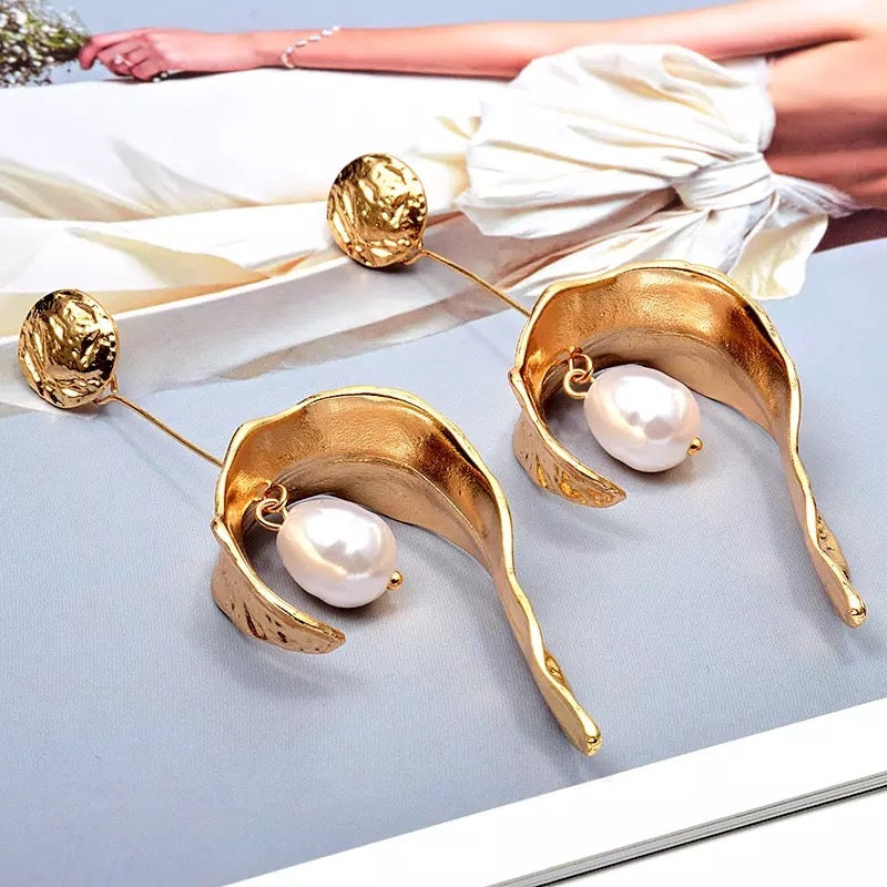 Dámské perlové náušnice Natural Business – Golden Diva