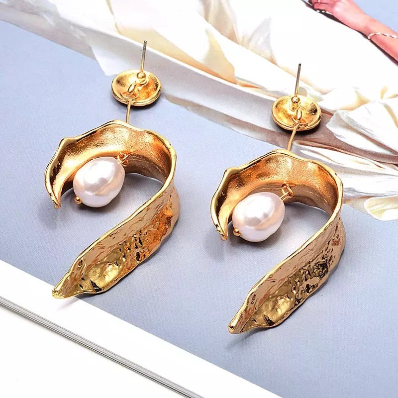 Dámské perlové náušnice Natural Business – Golden Diva