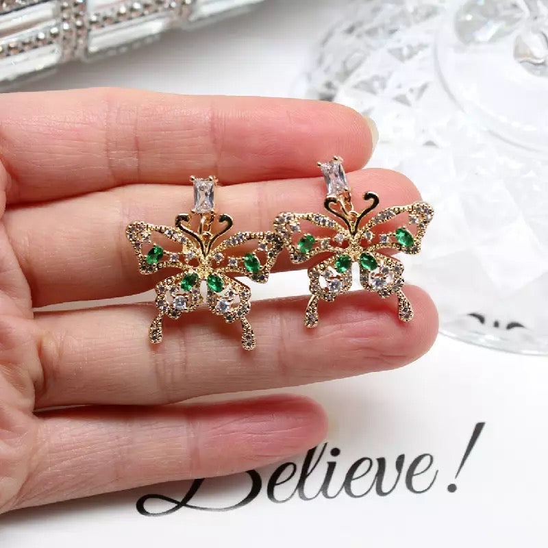 Dámské náušnice Butterfly se zirkony a zelenými krystaly – Golden Diva