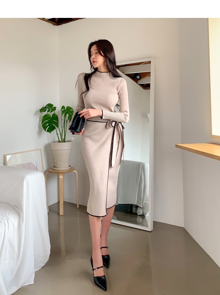Dámské pletené šaty Eimaan béžové s páskem – Golden Diva