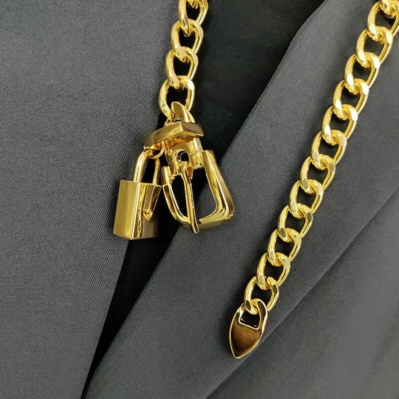 Dámský zlatý řetězový pásek Buckle Chain – Golden Diva